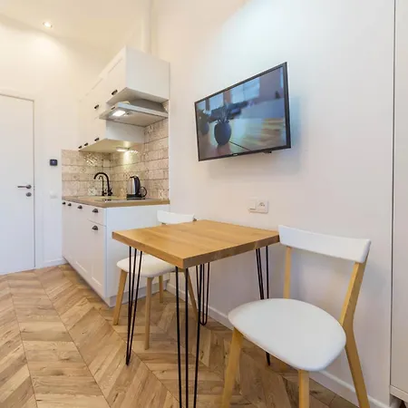 Idea Design Chykalenka Aparthotel